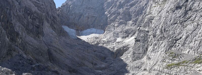 Die deutschen Gletscher sind stark zurückgegangen - wie hier der Blaueisgletscher. (Illustration) - Foto: Angelika Warmuth/dpa