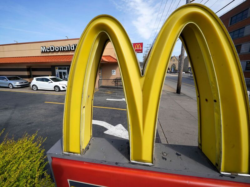 McDonald's und andere Fast-Food-Ketten führten mehr günstigere Menü-Optionen in den USA ein. (Archivbild) - Foto: Gene J. Puskar/AP/dpa