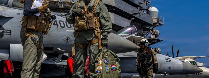 Die USA haben ihre Militärpräsenz in Nahost mit dem Flugzeugträger «USS Abraham Lincoln» verstärkt. (Archivbild) - Foto: Seaman Daniel Kimmelman/US Navy/AP/dpa