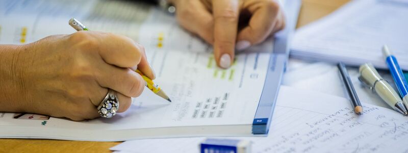 Wer bleiben will, braucht ausreichende Sprachkenntnisse. (Archivbild) - Foto: Christoph Soeder/dpa