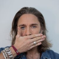 Viel zu besprechen: Gil Ofarim ist zurück in Deutschland. (Archivbild) - Foto: Rolf Vennenbernd/dpa