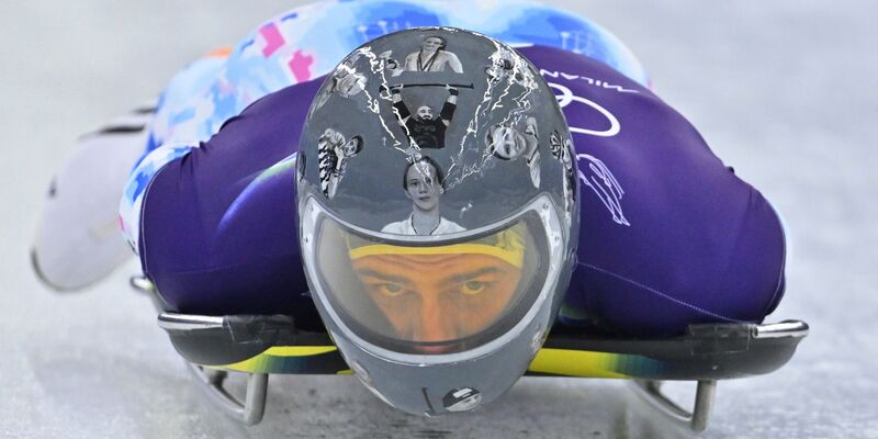 Der Ukrainer Wladyslaw Heraskewytsch wird wegen eines verbotenen Helms von den Winterspielen ausgeschlossen. - Foto: Robert Michael/dpa