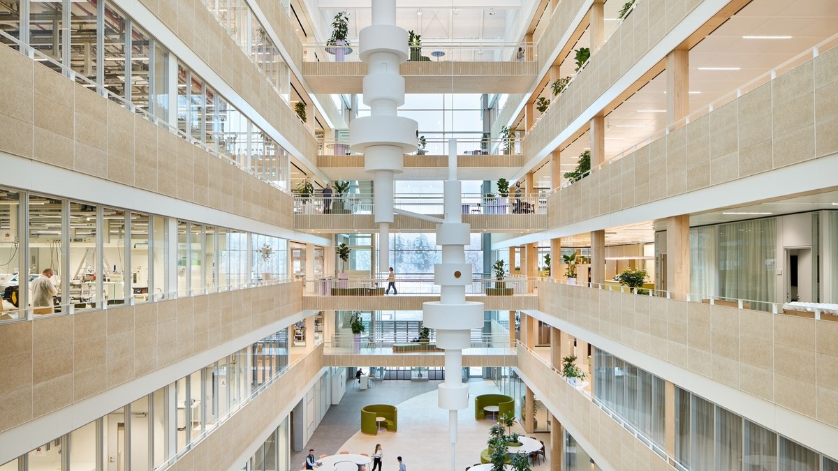 Roche eröffnet neues Hightech-Innovationszentrum für 300 Millionen Euro in Bayern - Foto: presseportal.de