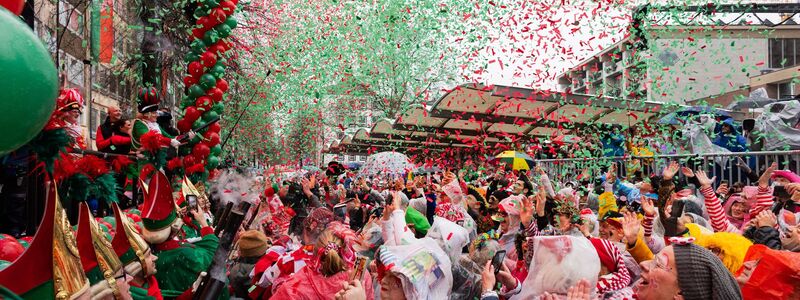 In den rheinischen Hochburgen hat der Straßenkarneval begonnen. - Foto: Rolf Vennenbernd/dpa