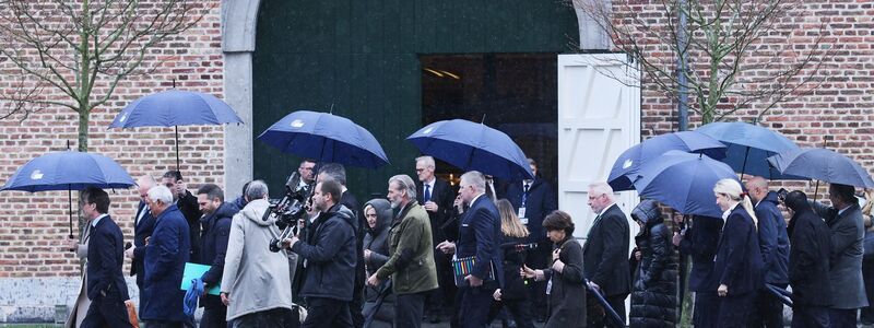 Die Spitzenpolitiker treffen sich auf einem Wasserschloss im flämischen Teil Belgiens. - Foto: Omar Havana/AP/dpa