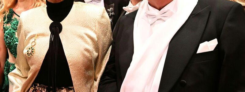 Der US-Star trug eine modische Kreation im Klimt-Stil. - Foto: Helmut Fohringer/APA/dpa