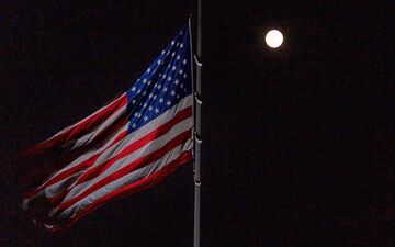 Die Aussichten für die transatlantischen Beziehungen haben sich seit dem Amtsantritt von US-Präsident Trump stark verdunkelt. - Foto: Allison Robbert/AP/dpa