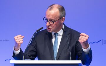 Für Merz wird der Auftritt in München die dritte große außenpolitische Rede in diesem Jahr. - Foto: Boris Roessler/dpa