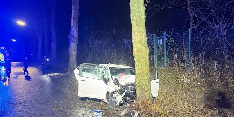 FW-GE: Schwerer Verkehrsunfall in Gelsenkirchen Buer - Foto: presseportal.de