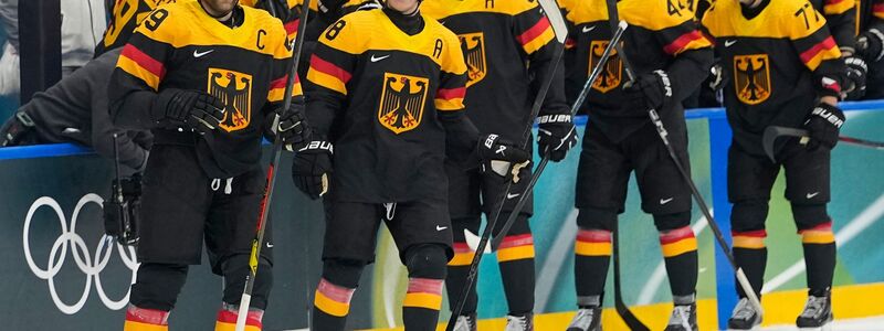 Leon Draisaitl (l) und Tim Stützle (r) machten gegen Dänemark unter anderem den Unterschied. - Foto: Hassan Ammar/AP/dpa