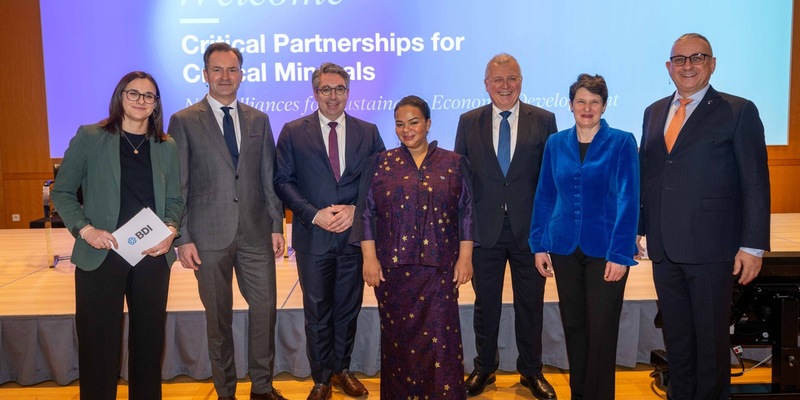 Kritische Partnerschaften für kritische Rohstoffe: Wie neue Allianzen wirtschaftliche Entwicklung sichern/ Markus Ferber: Verlässlicher Zugang zu kritischen Rohstoffen eine zentrale Zukunftsfrage. - Foto: presseportal.de