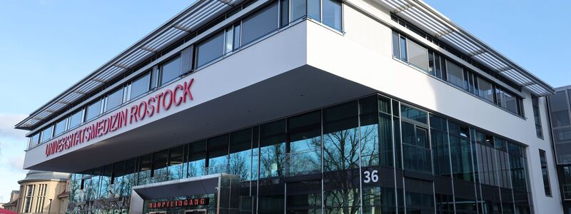 Für Mitarbeiter an ostdeutschen Unikliniken gibt es Verbesserungen. (Archivbild) - Foto: Bernd Wüstneck/dpa