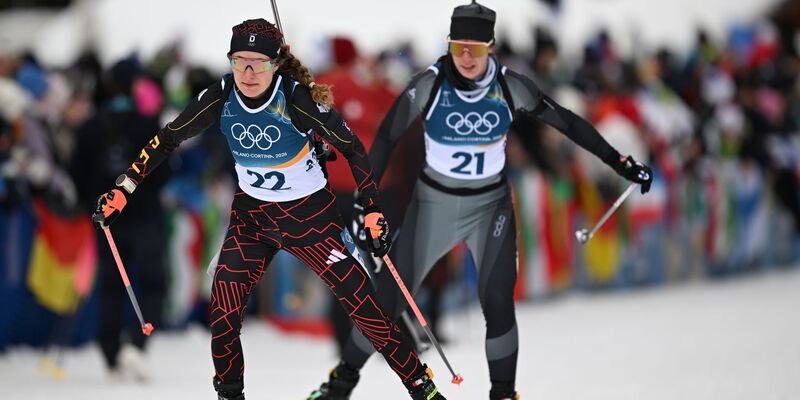  Janina Hettich-Walz (l) kann nicht im Olympia-Sprint starten. - Foto: Hendrik Schmidt/dpa