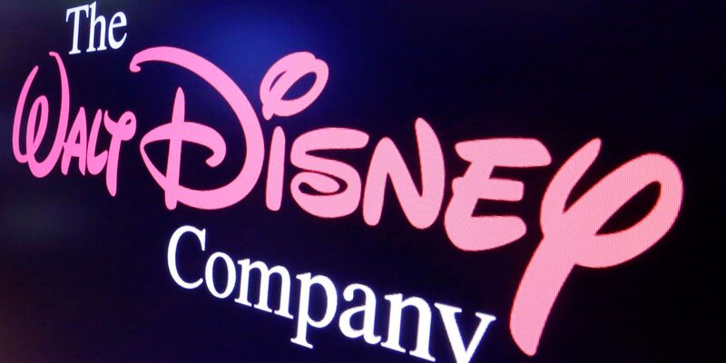 Disney wehrt sich dagegen, dass Figuren des Konzerns in einer neuen KI-Videosoftware vom Tiktok-Besitzer Bytedance auftauchen. (Archivbild) - Foto: Richard Drew/AP/dpa