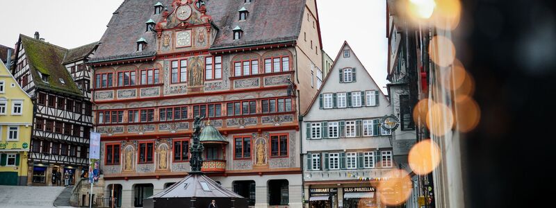 Mitten in der Nacht hat Cem Özdemir in Tübingen geheiratet. - Foto: Christoph Schmidt/dpa