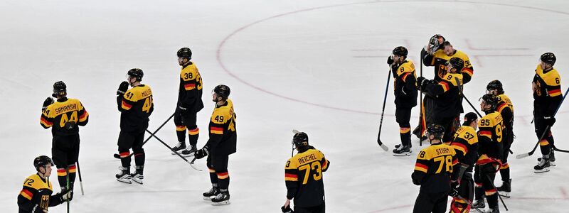 Enttäuschung für das deutsche Eishockey-Team gegen Lettland - Foto: Peter Kneffel/dpa