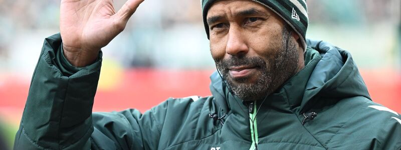 Heimpremiere im Weserstadion: Der neue Werder-Trainer Daniel Thioune. - Foto: Carmen Jaspersen/dpa