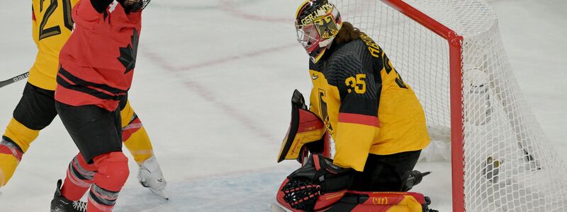 Torhüterin Sandra Abstreiter patzte zweimal - Foto: Peter Kneffel/dpa