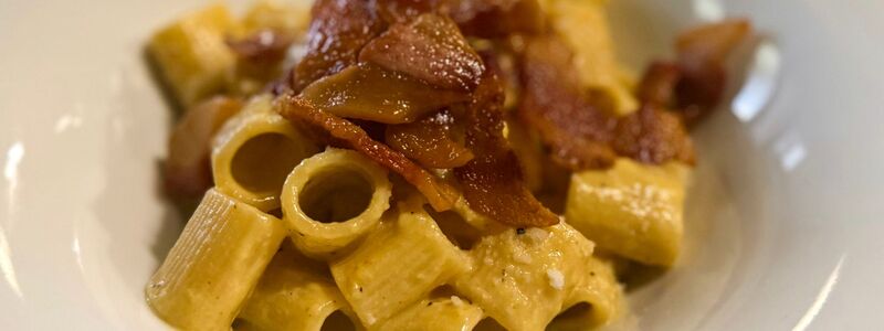 Die Carbonara: Immer schon italienisch oder eingeführt aus den USA? - Foto: Christoph Sator/dpa