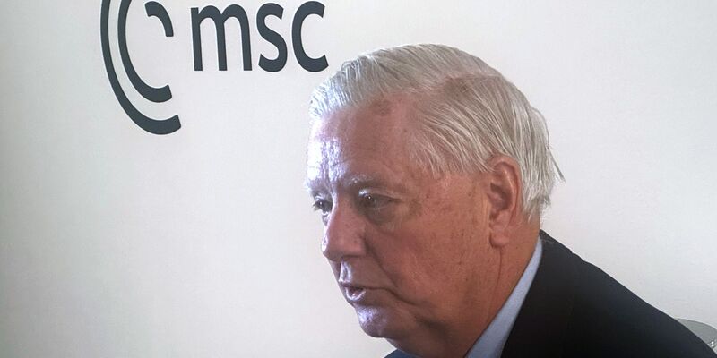 US-Senator Graham zeigt sich in München beeindruckt von Kanzler Merz und Premierminister Starmer. - Foto: Michael Fischer/dpa