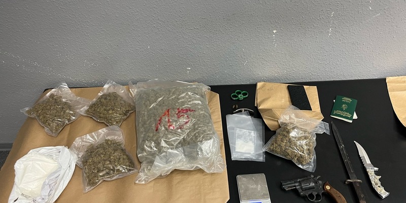 POL-K: 260215-1-K Drogenlager beschlagnahmt - Festnahmen in Neubrück und Niehl - Foto: presseportal.de