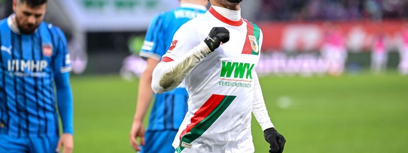 Alexis Claude-Maurice ist Augsburgs Matchwinner. - Foto: Harry Langer/dpa