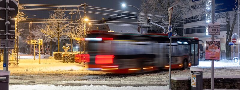 In der Nacht auf Rosenmontag kam in Hessen der Schnee zurück. - Foto: Helmut Fricke/dpa