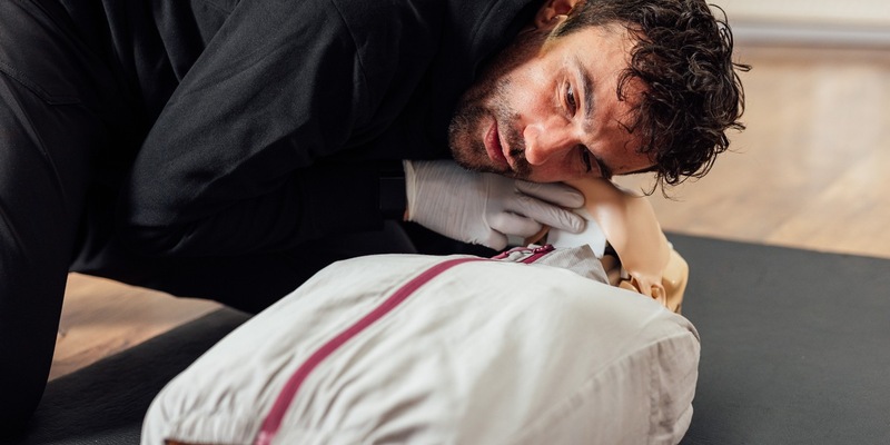 PRIMEROS Hannover: Warum moderne Erste-Hilfe-Kurse für den Führerschein heute praxisnäher sind - Foto: presseportal.de