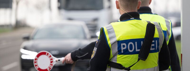 Auch an der Grenze zu Frankreich gibt es stationäre Kontrollen der Bundespolizei. (Symbolbild) - Foto: Marijan Murat/dpa