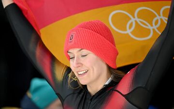 Laura Nolte freute sich zunächst über Olympia-Silber. - Foto: Robert Michael/dpa