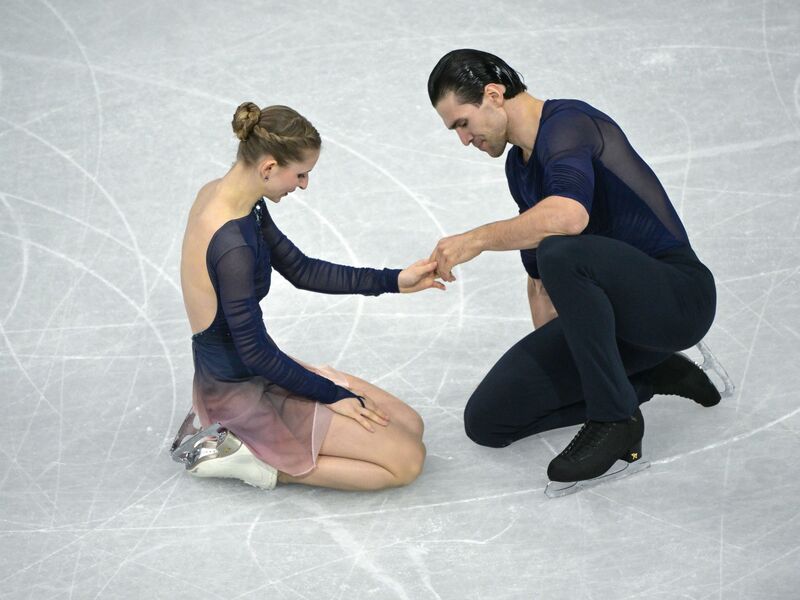Minerva Hase und Nikita Volodin unterliefen in der Kür einige Fehler. - Foto: Peter Kneffel/dpa