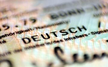 Papier beklagt Lücke im Grundgesetz bei Einbürgerungen