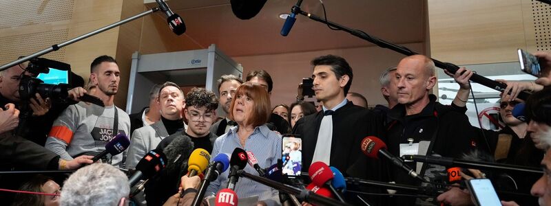 Pelicot konnte zunächst nicht fassen, was ihr Mann ihr angetan hatte. (Archivbild) - Foto: Lewis Joly/AP/dpa