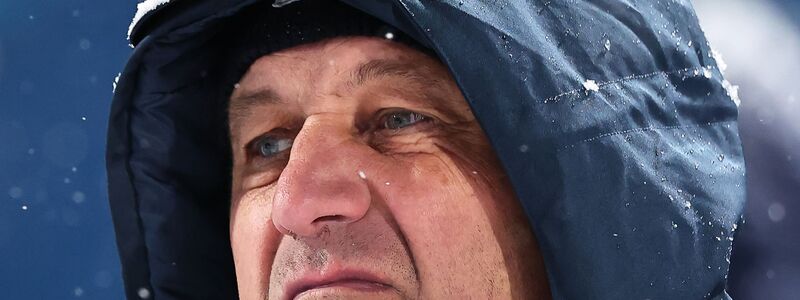 Fis-Renndirektor Sandro Pertile sieht sich nach dem Abbruch Kritik ausgesetzt. - Foto: Daniel Karmann/dpa