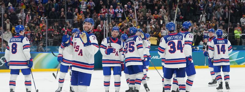 Trump will italienischen Berichten zufolge das US-Eishockey-Team anfeuern, wenn es die Mannschaft ins Finale schaffen sollte. (Archivbild) - Foto: Carolyn Kaster/AP/dpa