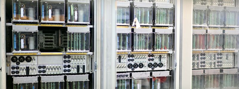 Bei den Generalsanierungen werden in der Regel auch die Stellwerke erneuert. (Archivbild) - Foto: Sebastian Christoph Gollnow/dpa