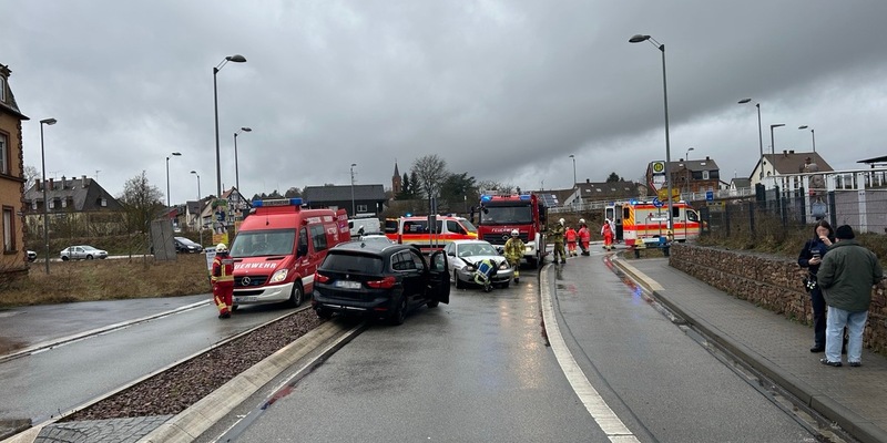 POL-PDKL: 73-Jähriger verursacht Unfallserie - Führerschein sichergestellt - Foto: presseportal.de