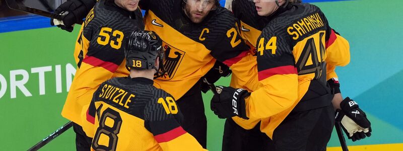 Deutschlands Eishockey-Cracks stehen im Olympia-Viertelfinale gegen die Slowakei. - Foto: Carolyn Kaster/AP/dpa