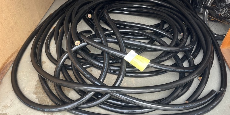 POL-CUX: Diebstahl von hochwertigen, massiven Kupferkabeln in Cuxhaven - Eigentümer und Zeugen gesucht (Foto im Anhang) - Foto: presseportal.de