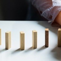 TÜV Rheinland: Gefährdungsbeurteilung und Notfallmanagement für mehr Sicherheit am Arbeitsplatz - Foto: presseportal.de