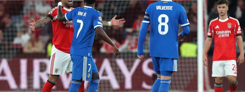 Vinicius Jr. (7) von Real Madrid erklärte, rassistisch beleidigt worden zu sein. - Foto: Pedro Rocha/AP/dpa