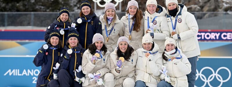 So sehen Medaillengewinnerinnen aus. - Foto: Hendrik Schmidt/dpa