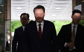 Ex-Präsident Yoon Suk Yeol droht die Todesstrafe. (Archivfoto) - Foto: Kim Hong-Ji/Pool Reuters/AP/dpa