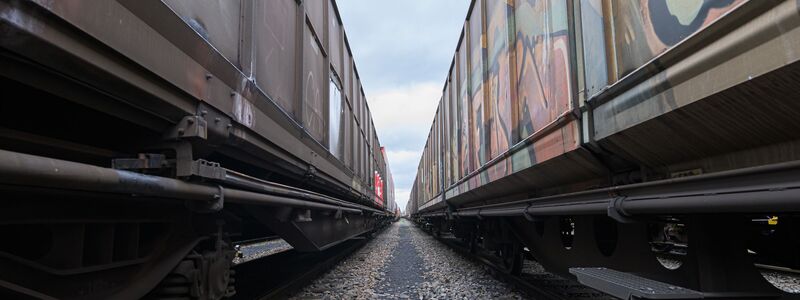 Die Güterverkehrssparte der Deutschen Bahn steckt seit Jahren in der Krise. (Archivbild) - Foto: Silas Stein/dpa