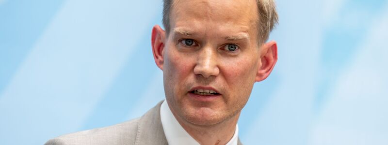 Der Bundesdrogenbeauftragte Hendrik Streeck hält die Verbotspläne für überfällig. (Archivbild) - Foto: Michael Kappeler/dpa