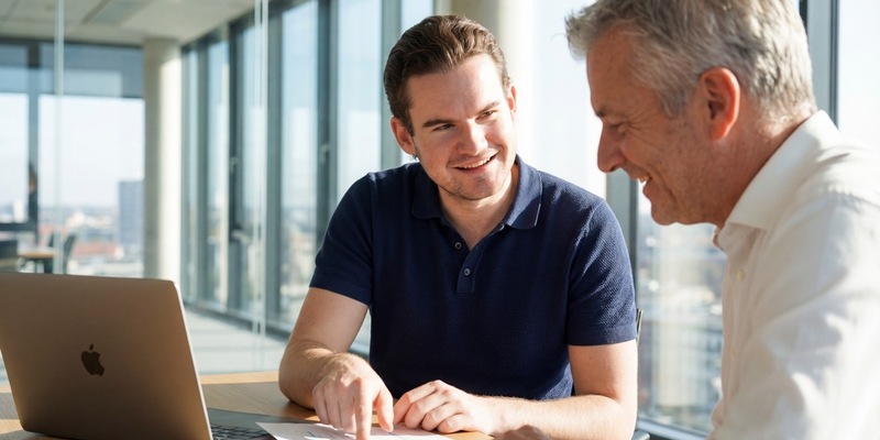 Jannik Käfer von XELO: Warum Traditionsbetriebe trotz gutem Ruf zu wenige Anfragen oder Bewerbungen haben – und was lokale Onlinewerbung ändern kann - Foto: presseportal.de