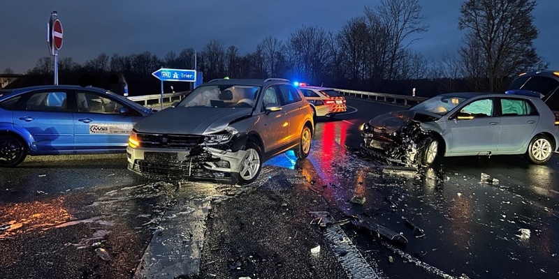 POL-PDTR: Abschlussmeldung - Verkehrsunfall mit Personenschaden - Foto: presseportal.de