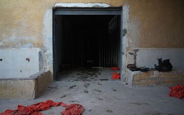 Insassen des al-Schaddadi-Gefängnisses in Syrien konnten im Januar fliehen, wurden aber später teils wieder geschnappt und in den Irak gebracht. (Archivbild) - Foto: Moawia Atrash/dpa