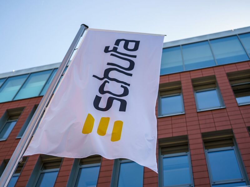 Die 1927 gegründete «Schutzgemeinschaft für allgemeine Kreditsicherung» erhält von ihren Vertragspartnern Informationen über die Eröffnung von Girokonten, die Ausgabe von Kreditkarten, den Abschluss von Leasingverträgen und Krediten. (Archivbild) - Foto: Andreas Arnold/dpa