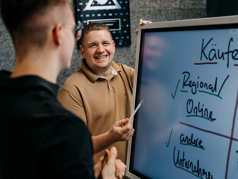 Emotionaler Abschied: Wie Unternehmer den Verkauf ihres Lebenswerks meistern - Foto: presseportal.de